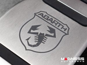 FIAT 500 Pedal Set + Footrest - Aluminum w/ Rubber Inserts + ABARTH Logo - Automatic 